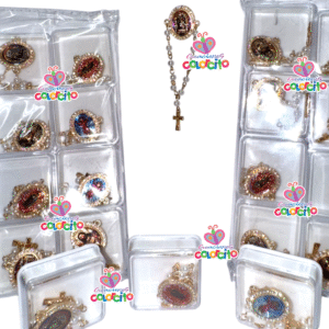 Misa de honras - Denarios dijes variados en cofre acrílico